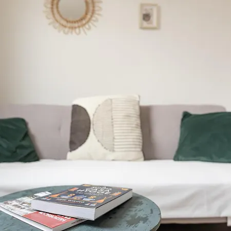 Lapa Stylish Apartment Lisbon
